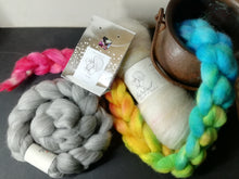 Load image into Gallery viewer, Surprise 4 Spinners
